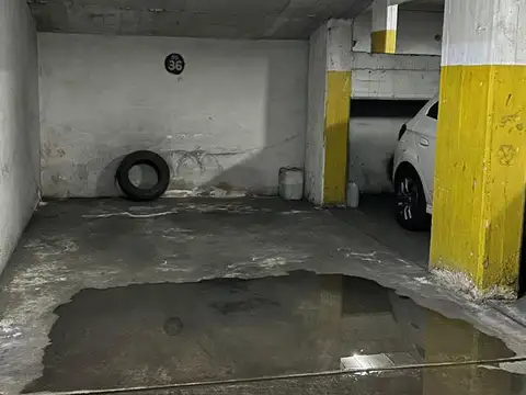 Cochera en  Paraguay y Urquiza