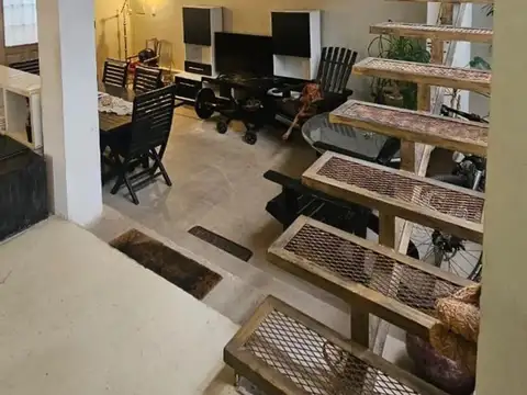 Depto Tipo Casa en Venta 70 años