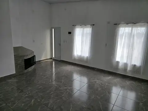 Casa en Alquiler de 3 dormitorios