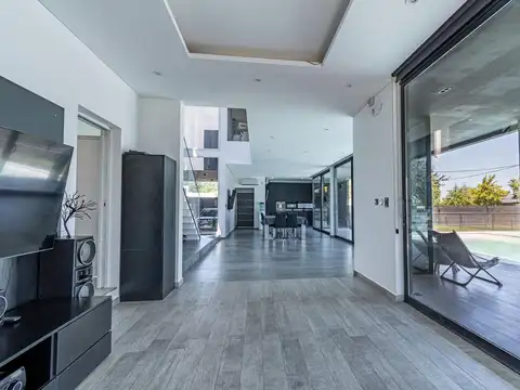 VENTA CASA PREMIUM 4 DORMI EN ROLDAN