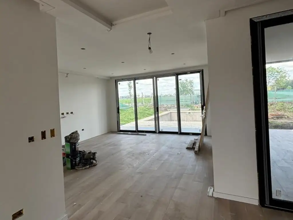 Greenville Polo & Resort - 4 dormitorios con cochera