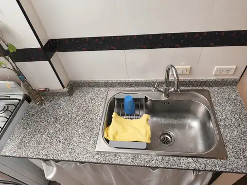 DEPARTAMENTO 2 AMBIENTES (63 M2). 25 DE MAYO 76 PLANTA BAJA AVELLANEDA