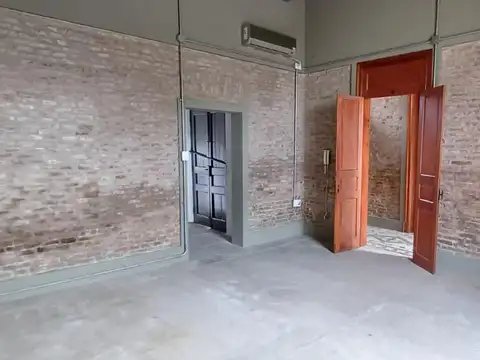 Oficina en Alquiler al Este