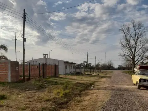 TERRENO EN ANDINO CON MEJORAS