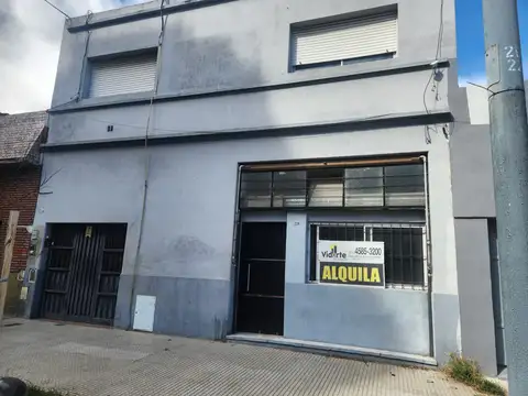Local en Alquiler 115m² La Mejor Ubicacion en Villa Mitre Ideal Deposito