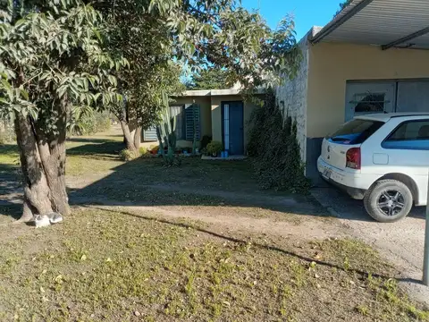 VENTA DE CASA EN DESPEÑADERO 2 DORMI GRAN TERRENO