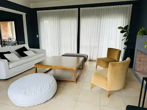 Casa en Alquiler Temporal en Talar Del Lago II, USD 2.700