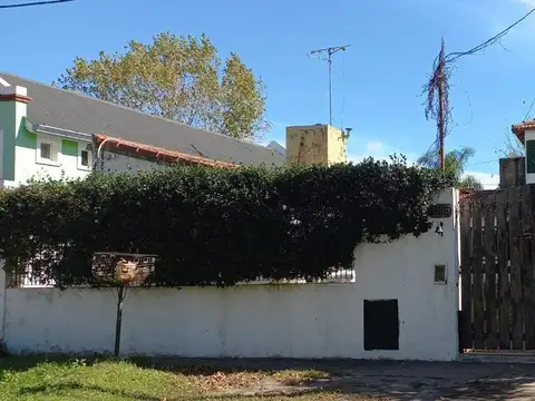 Casa en venta - Manuel B Gonnet