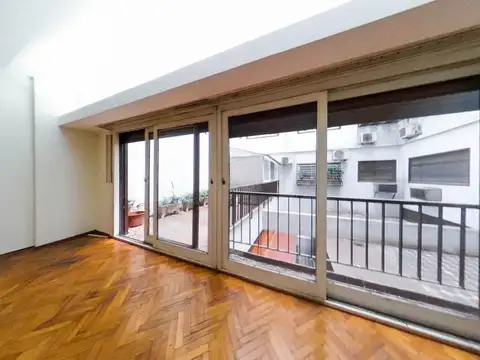 PRIMER PISO AL FRENTE APTO CREDITO Y BAJAS EXPENSAS