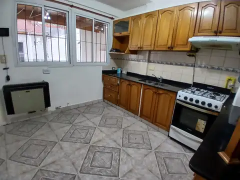 Departamento en Alquiler en Castelar Norte, $ 950.000
