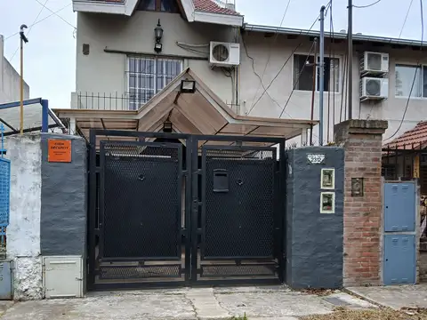 Excelente Dúplex De 3 Ambientes En Alquiler - Castelar Norte