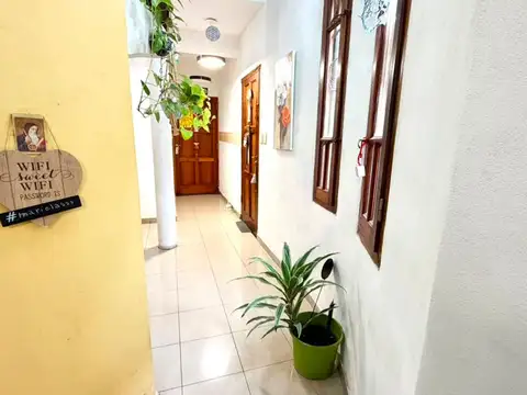 VENTA CASA 5 AMB C/ DOBLE COCHERA Y PATIO QUILMES