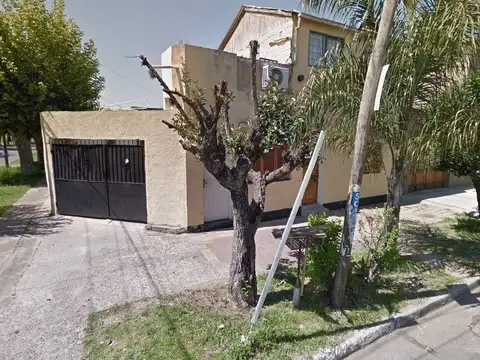 *CASA MULTIFAMILIAR S/ LOTE DE 9 X 13