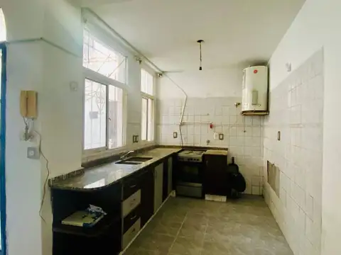 Depto Tipo Casa 2 ambientes con 1 baño