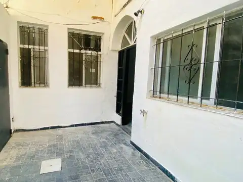 Avenida Juan de Garay 1400