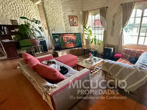 Casaquinta en venta | H. Quiroga N°3712 esq. Lincoln | Barrio El Cazador