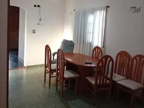 Depto Tipo Casa en Venta de 4 ambientes