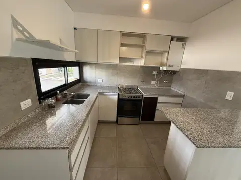 Casa en Venta en Manantiales, USD 165.000