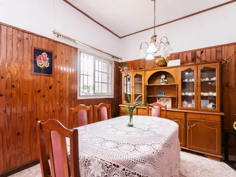 Depto Tipo Casa en Venta en Lanus Oeste, USD 50.000