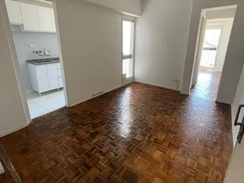 VENTA DEPARTAMENTO 2 AMBIENTES LUMINOSO PISO ALTO