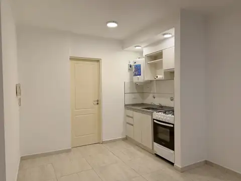 Departamento en Alquiler en Caseros, $ 420.000