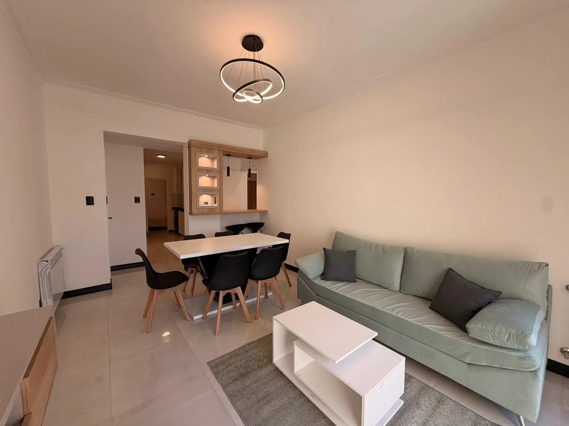 Depto 3 amb, 68m² con balcón y dependencia — Plaza Colón