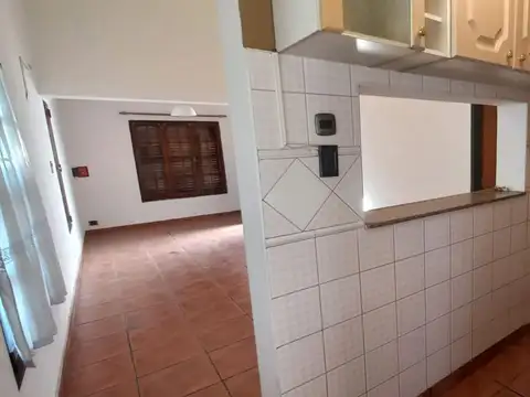 VENTA CASA + OFICINA + GALPON EN CENTRO MAIPU