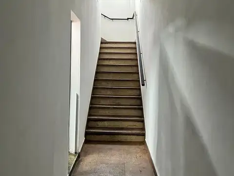 Depto Tipo Casa 3 ambientes con 2 baños