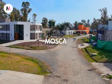 Terreno en Venta en Francisco Alvarez, USD 43.000