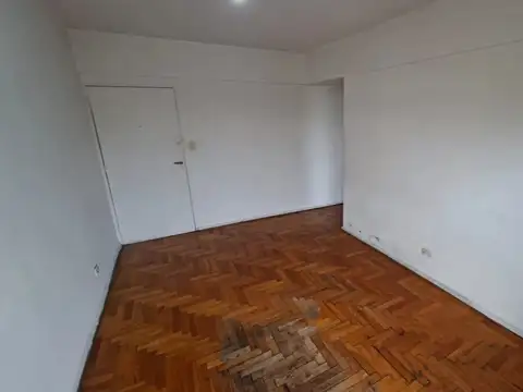 Departamento en Alquiler en Santos Lugares, $ 550.000
