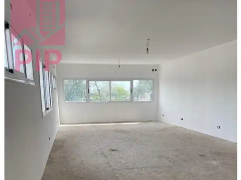 Avenida Rivadavia 21800, Piso 1