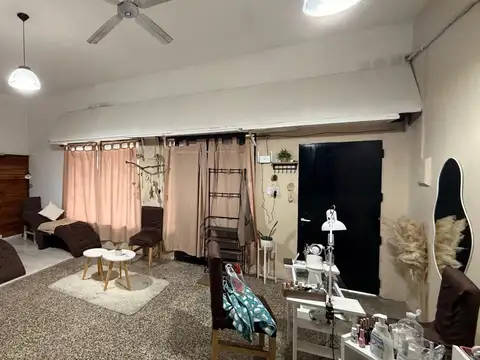 Local en Alquiler en Villa Adelina, $ 700.000