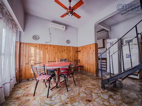Depto Tipo Casa 4 ambientes con 2 baños
