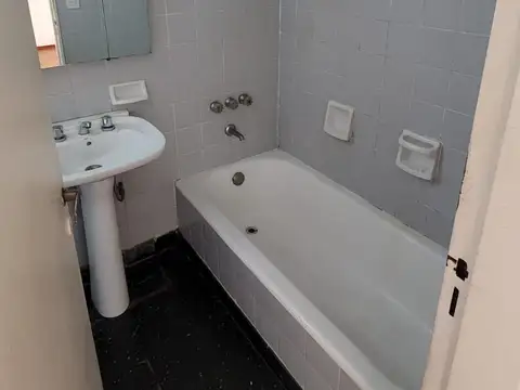 Departamento 3 ambientes con 1 baño