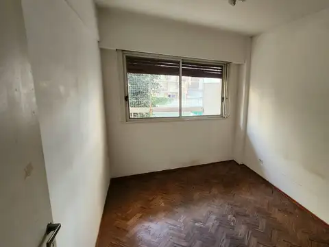 Bucarelli 2600, Piso 2