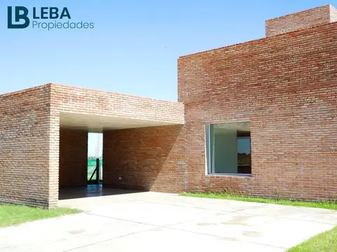 Casa 3 domritorios en La Finca Country Club