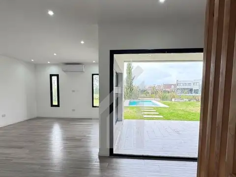 Casa en Alquiler A Estrenar
