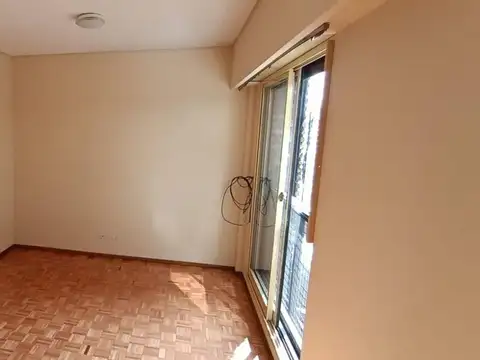 Departamento en Alquiler en Balvanera, $ 590.000