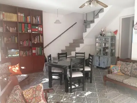 Casa en venta - 3 Dormitorios 4 Baños - 424Mts2 - Río Cuarto