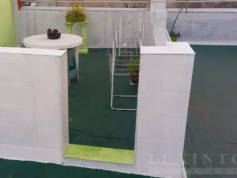 Casa 3 ambientes con 2 baños