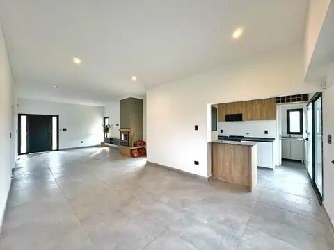 Casa en Venta en Roldan, USD 178.000