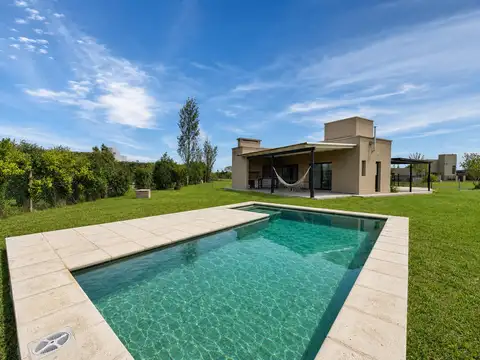 Casa en Venta en Roldan, USD 178.000