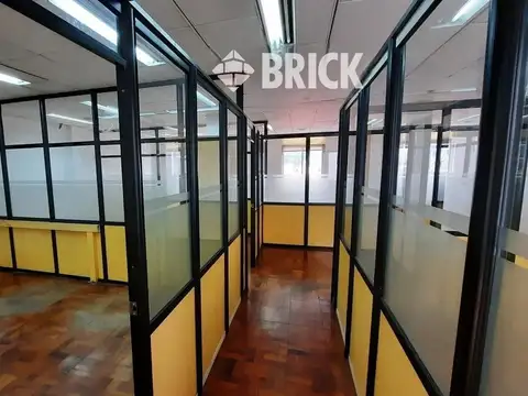 Oficina en Alquiler 40 años