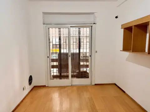 Oficina en Alquiler en Martin, $ 320.000