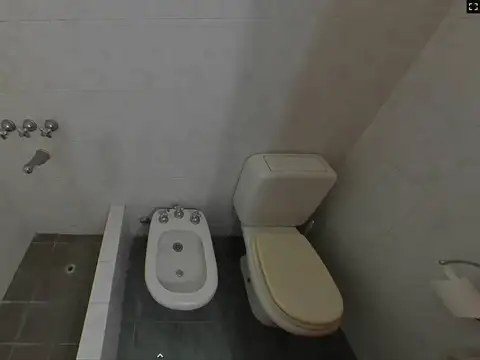 Depto Tipo Casa en Venta de 5 ambientes