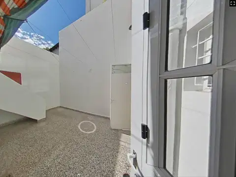 Depto Tipo Casa en Venta 40 años