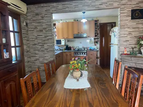 PH en Venta en Remedios de Escalada, Partido de Lanús