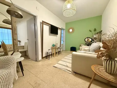 Casa de 3 dormitorios con terraza exclusiva y cochera en Pichincha 