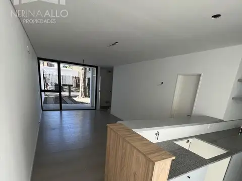 VENTA ALQUILER DUPLEX 3 AMBIENTES ITUZAINGO NORTE