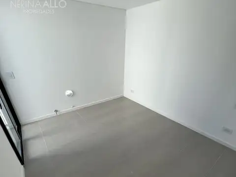 Depto Tipo Casa en Alquiler en Ituzaingo, USD 900